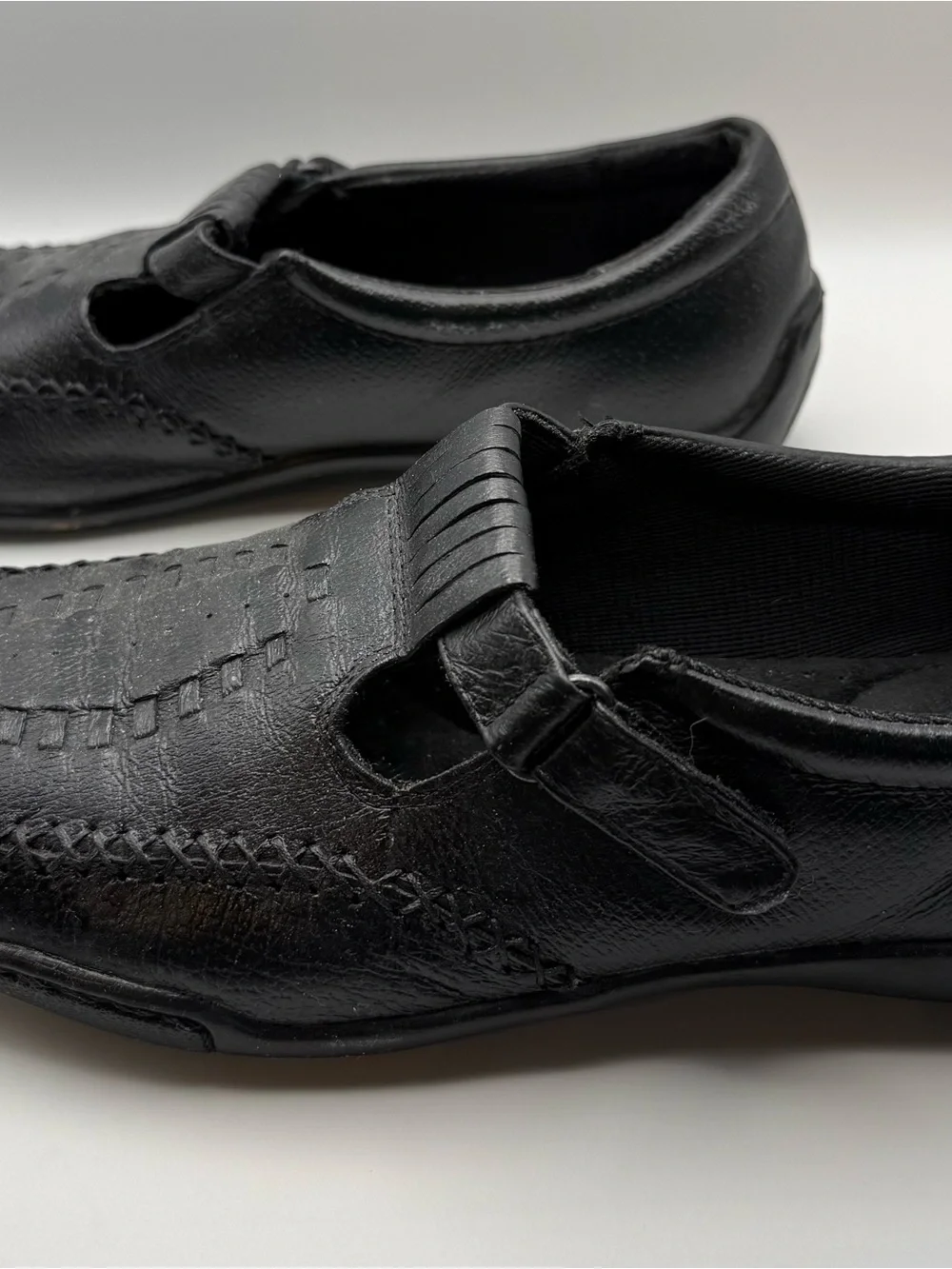 Women’s Black Leather Slip-On Dress Shoes